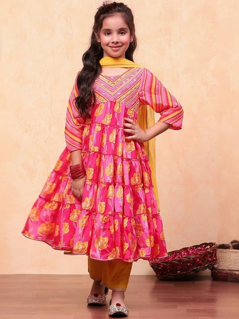 Biba Girls Pink Embellished Kurta set-picture-38