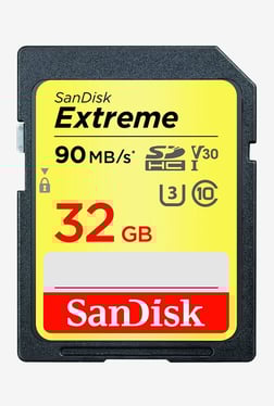 SanDisk Extreme SDSDXVE-032G-GNCIN 32 GB Memory Card (Black)