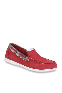 Woodland Shoes Online At Upto 50 Off On Tata Cliq Woodland Fruit Red Boat Shoes