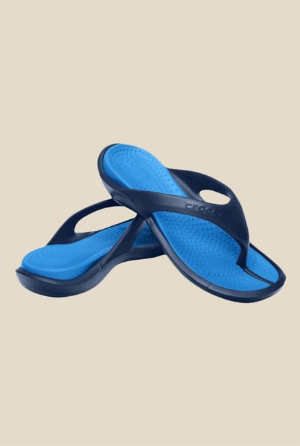 crocs athens ii flip flops