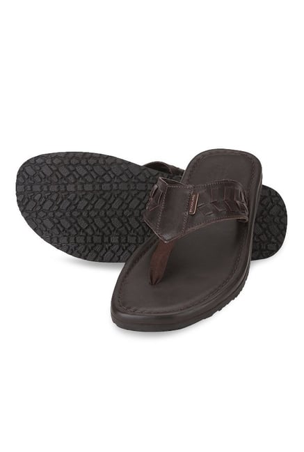 tata cliq woodland sandals