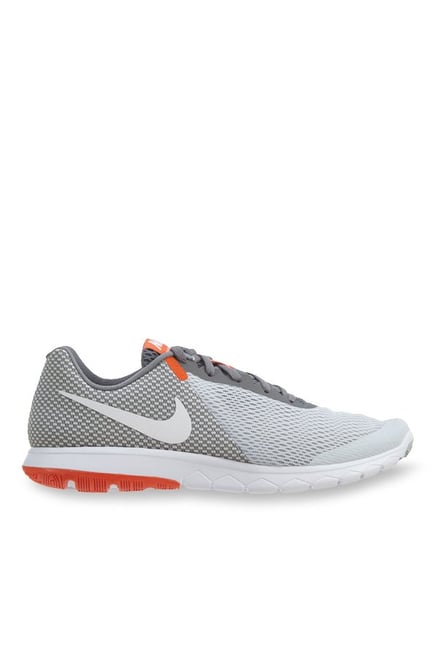 tatacliq nike shoes