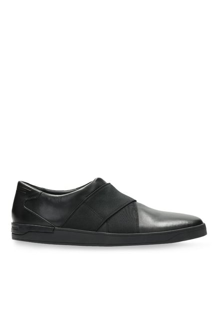 clarks black plimsolls