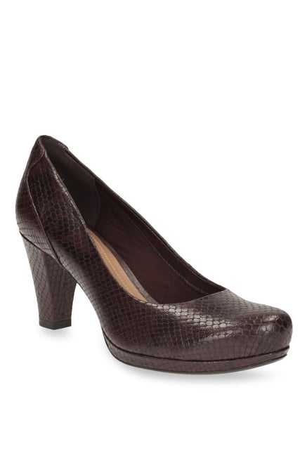clarks chorus chic pump
