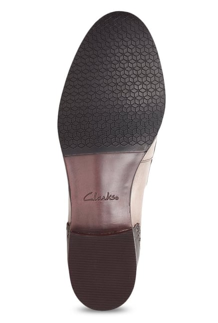 clarks netley lola