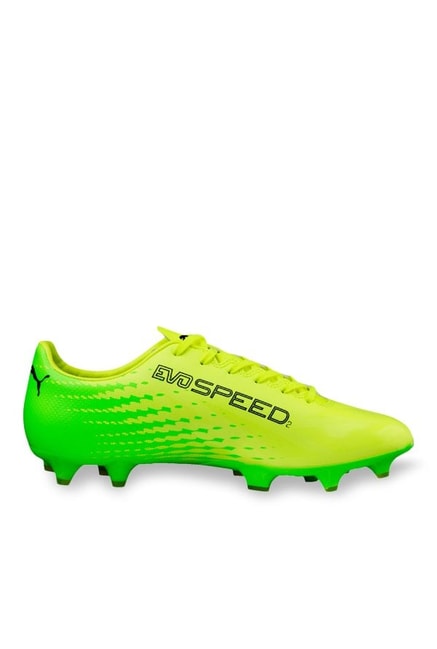 número Mala fe Ciego Buy Puma evoSPEED 17.2 FG Safety Yellow & Green Football Shoes for Men at  Best Price @ Tata CLiQ
