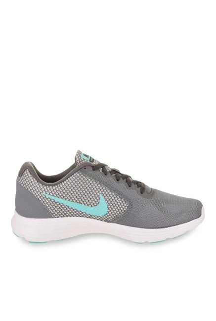 womens nike revolution 3 india