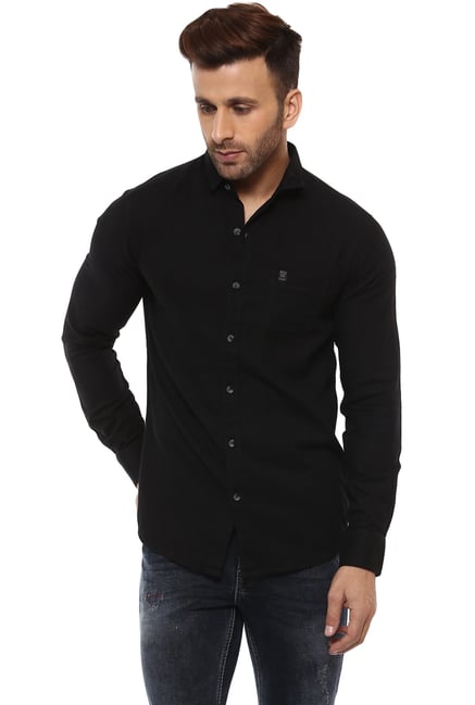 black shirt online