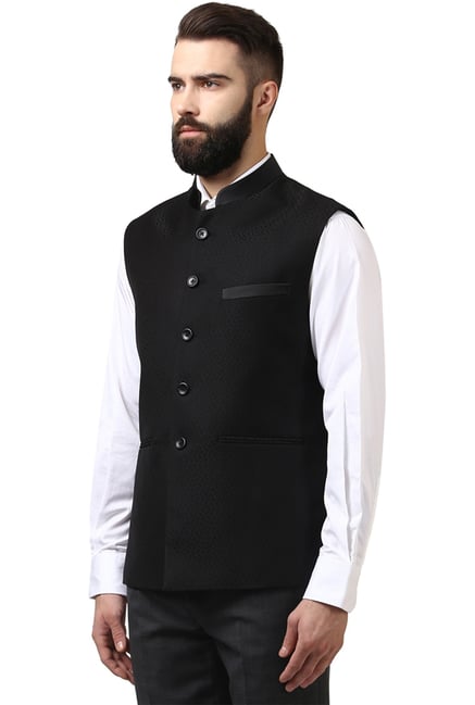 raymond sleeveless jacket