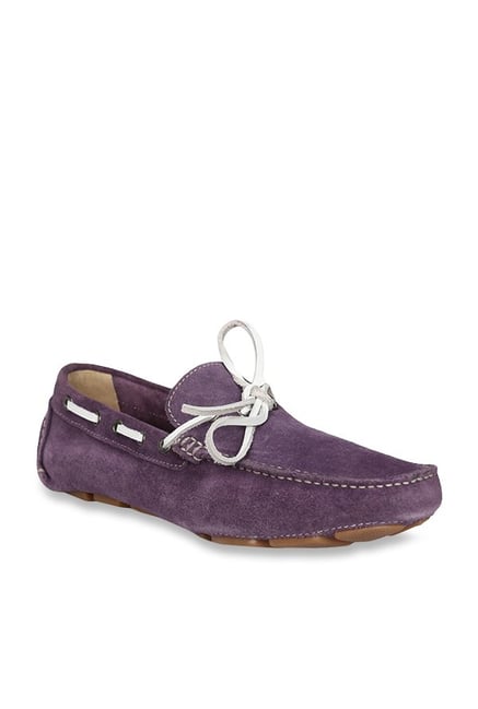 purple boat shoes