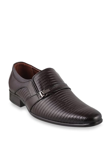 Buy Mochi Men's Maroon Formal Slip-Ons from top Brands at Best Prices Online  in India