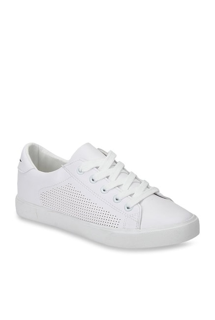 red tape casual shoes white