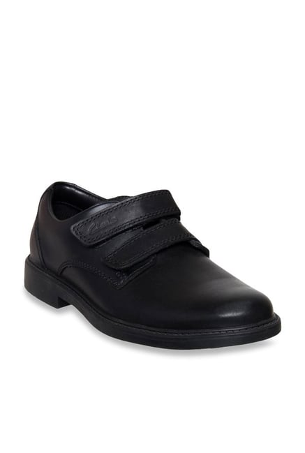 childrens black velcro shoes