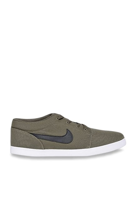 nike voleio