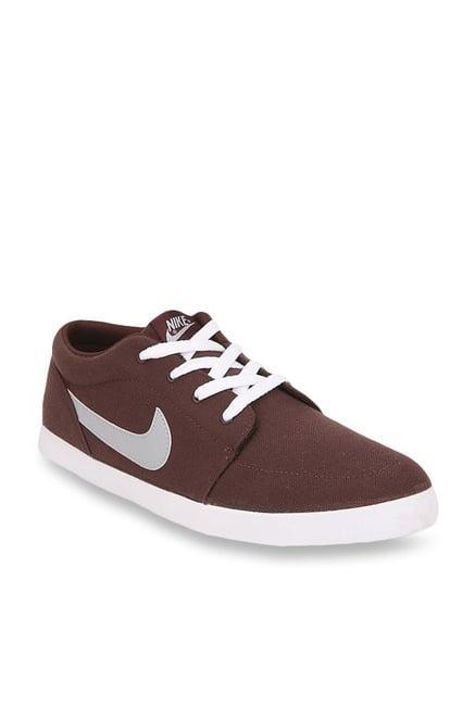 nike voleio