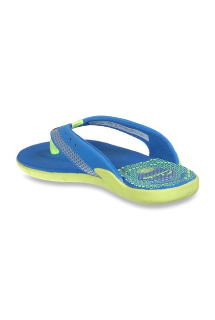 clarks kids flip flops