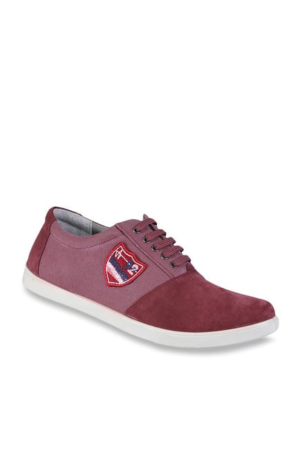woodland casual sneakers