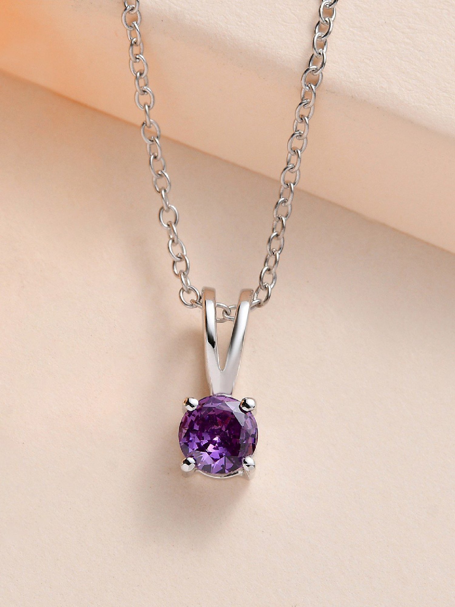 Amethyst jewelry for fashion