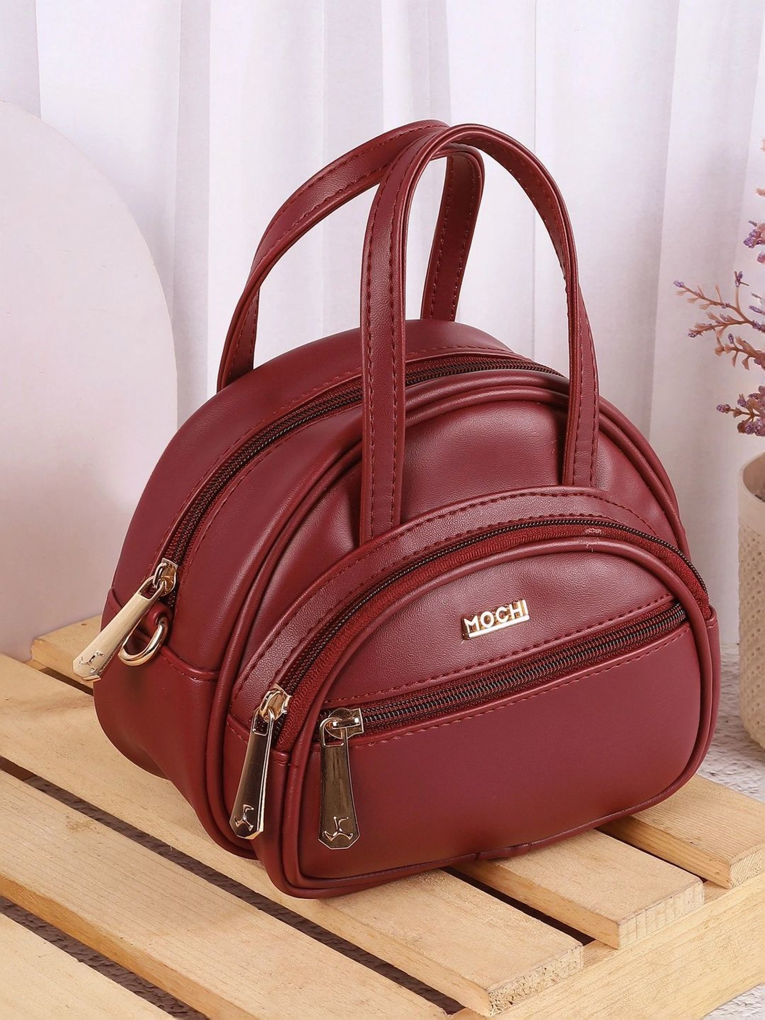 mochiさん専用　他の方は購入ご遠慮ください Mochi Maroon Solid Medium Handbag