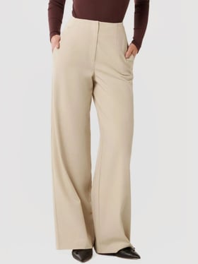 Forever New Finley High Waist Wide Leg Pant