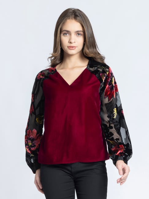 SHAYE Maroon & Black Printed Top