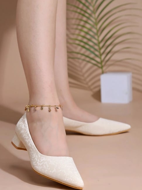 Shoetopia Kids Beige Casual Pumps