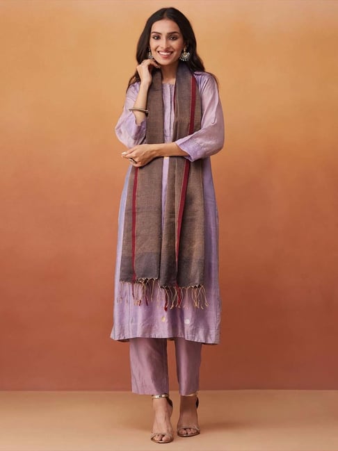 Fabindia Grey Silk Blend Woven Stole-picture-15