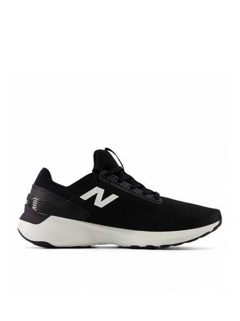 New Balance Men's Black Running Shoes