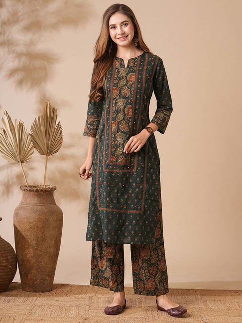 Fashor Green Cotton Embroidered Kurta Pant Set