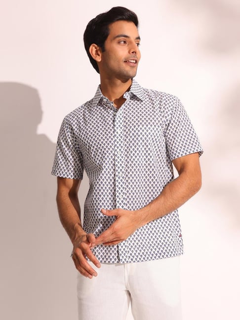 Fabindia White-Blue Cotton Straight Fit Print Casualshirts-picture-43