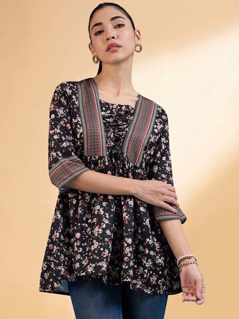 Winza Designer Red Printed Top
