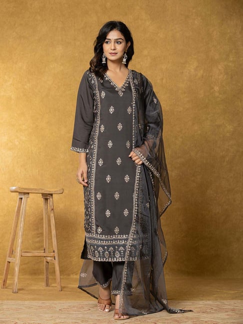 Yufta Grey Embroidered Kurta Pant Set With Dupatta