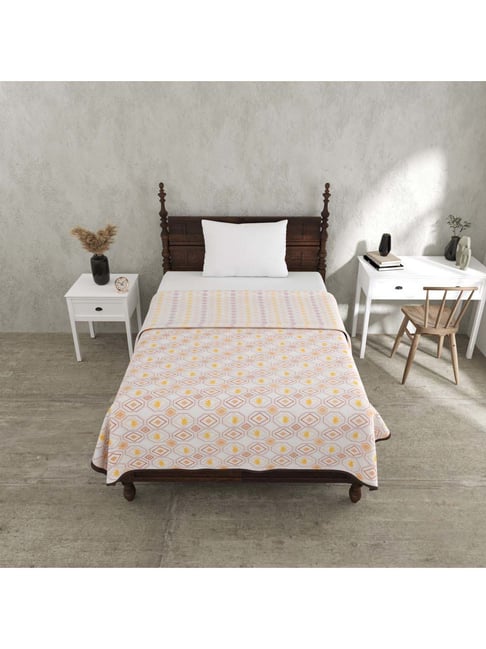 JaipurFabric Peach & Yellow Mulmul Cotton 180 TC Artistic Maze Reversible Single Bed Dohar