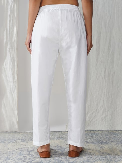Zuri White Regular fit Solid Pants