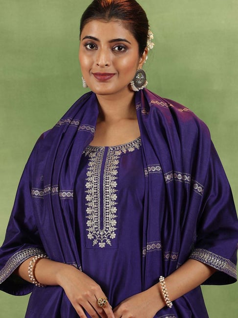 Buy Gerua by Libas Purple Embroidered Kurta Pant Set With Dupatta