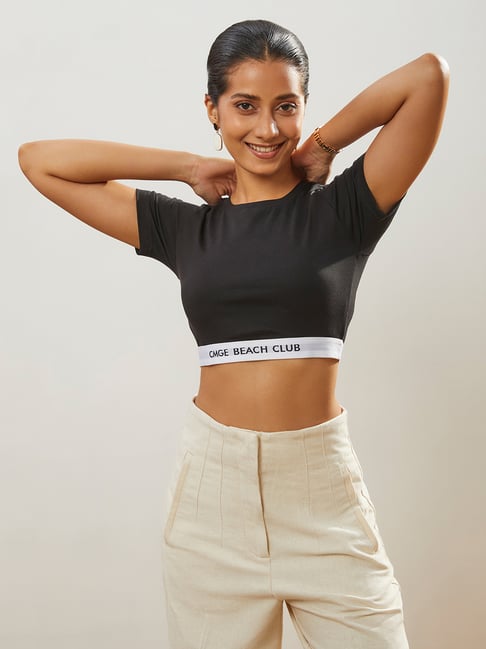 CMGE Black Regular Fit Crop Top