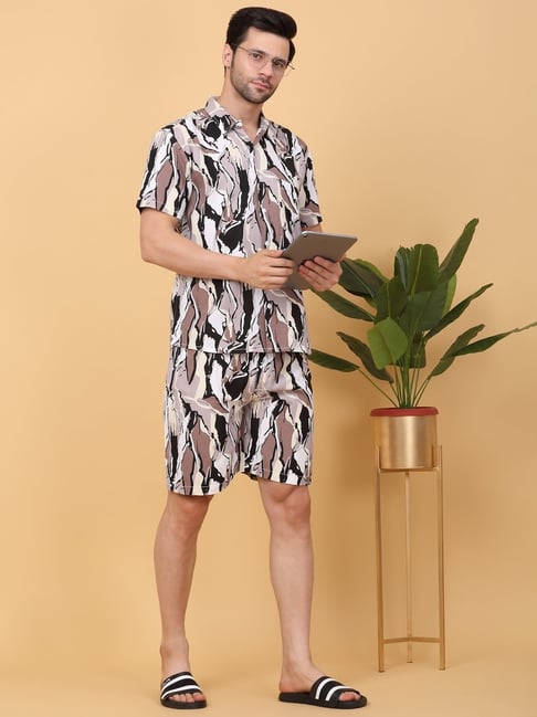 Sweet Dreams Brown and Black Regular Fit Print Shorts Set-picture-36