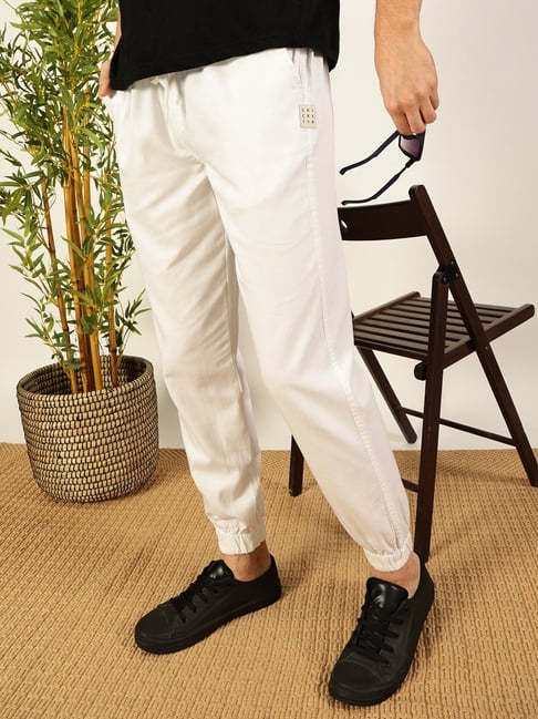 Thomas Scott White Regular fit Solid Casual Trousers