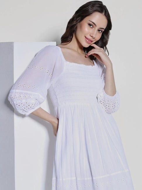 american eagle cream lace dress Neutral Dress, size 2! Lightweight woven cotton/Scoop neck/Sleeveless with thin spaghetti straps/Lace trim insert American Eagle Cream Ivory Cottagecore