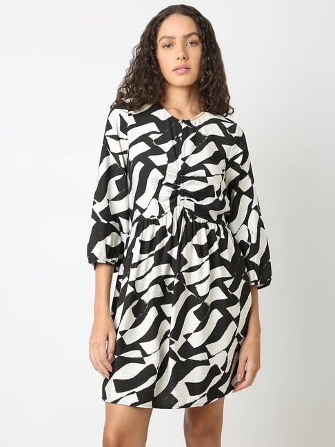 Vero Moda Black & White Printed A Line Dress-picture-42