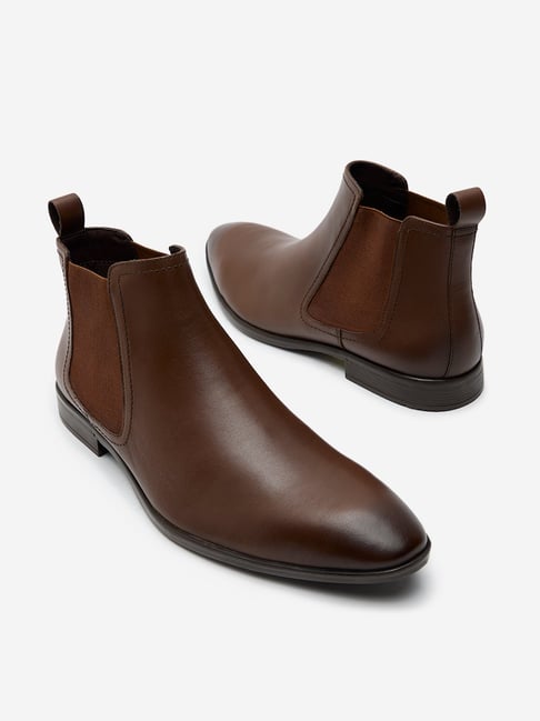 SOLEPLAY by Westside Brown Solid Chelsea Boots