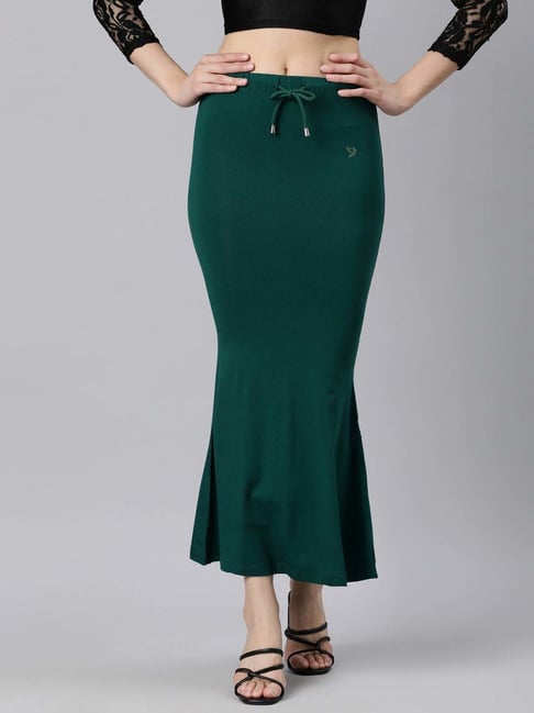 TWIN BIRDS Green Plain Saree Shapewear