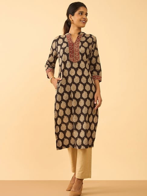 Taneira Black Cotton Regular Fit Floral Kurta-picture-46