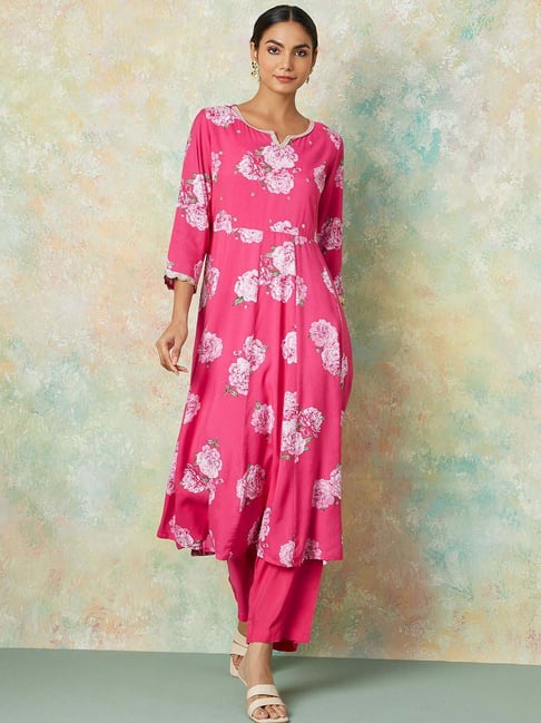Melange by Lifestyle Pink Printed Kurta Pant Set