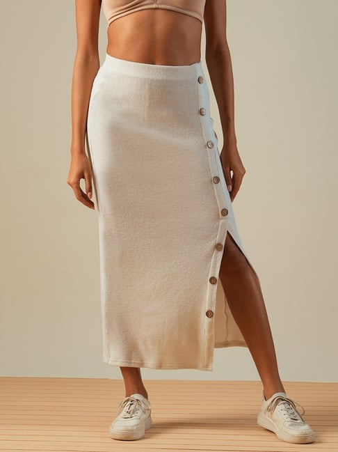 Globus Off White Self Skirts