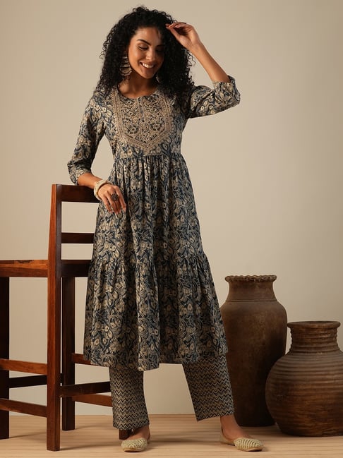 Globus Grey Cotton Embroidery Kurta Bottom Set