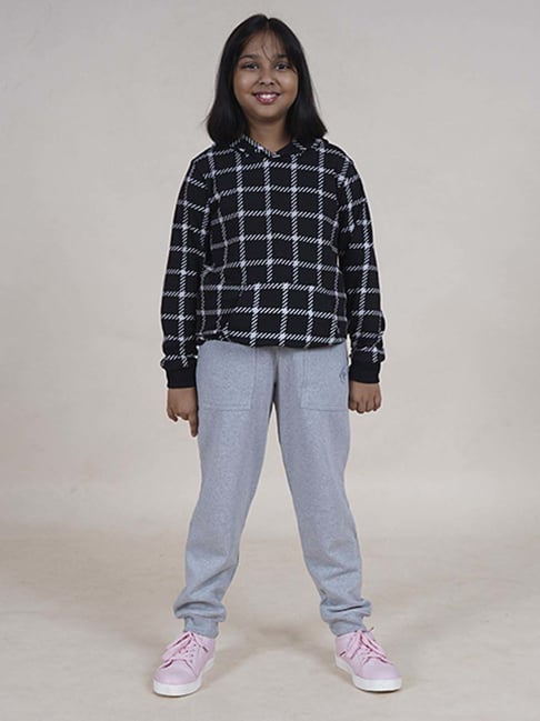 Kiddopanti Girls Black & Grey Melange Printed Full Sleeves Track Suits-picture-35