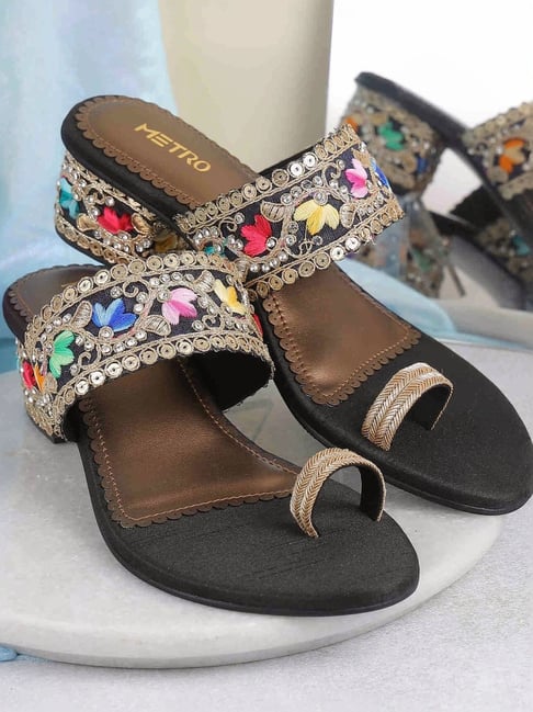 Metro Women's Antique Toe Ring Sandals