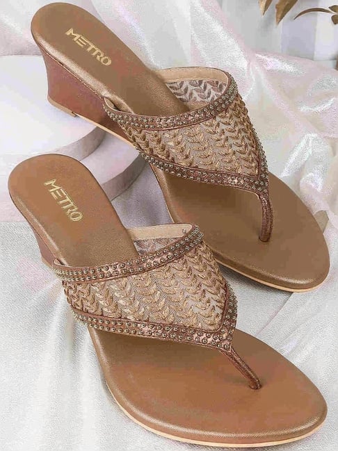 Metro Women's Gold Thong Wedges