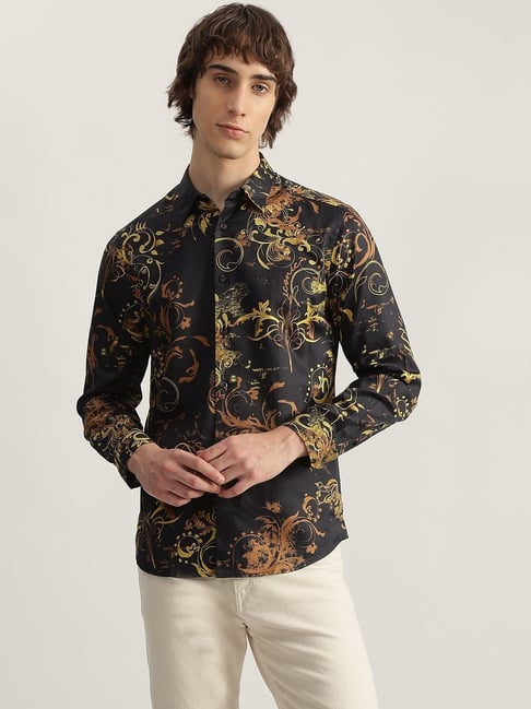 Iconic Black Cotton Regular Fit Printed Shirt